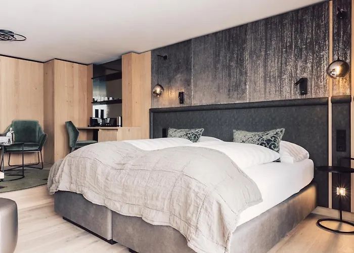 Schoene Aussicht 4* Зёльден