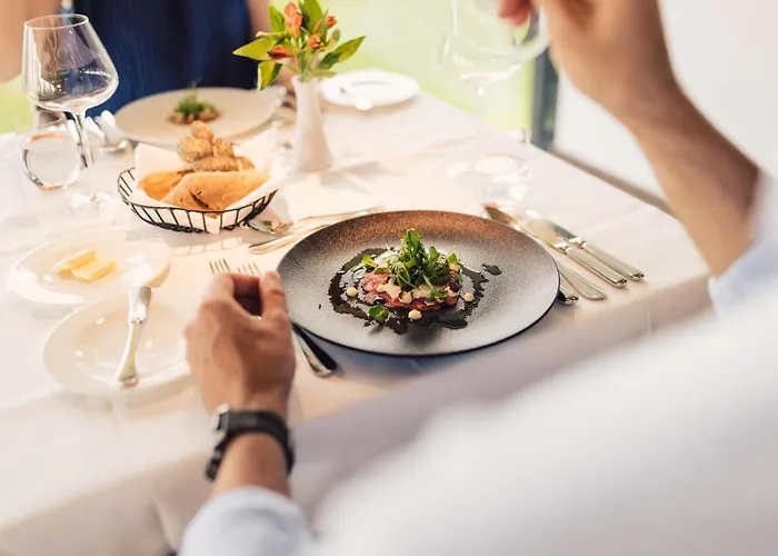 Отель Schoene Aussicht