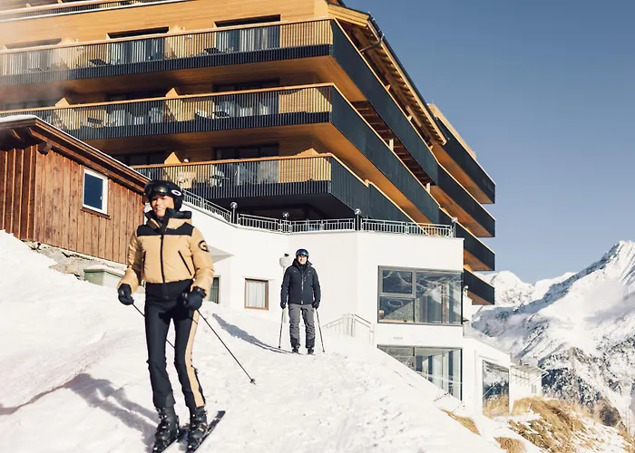 Schoene Aussicht Отель 4*