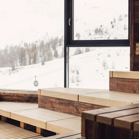 فندق Schoene Aussicht سولدن