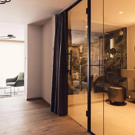 Schoene Aussicht 4* זולדן