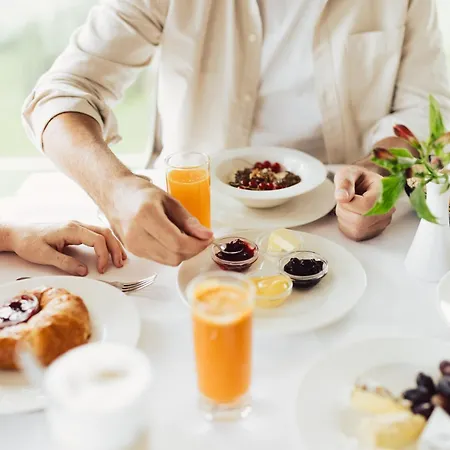 מלון Schoene Aussicht זולדן