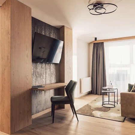 Schoene Aussicht فندق سولدن